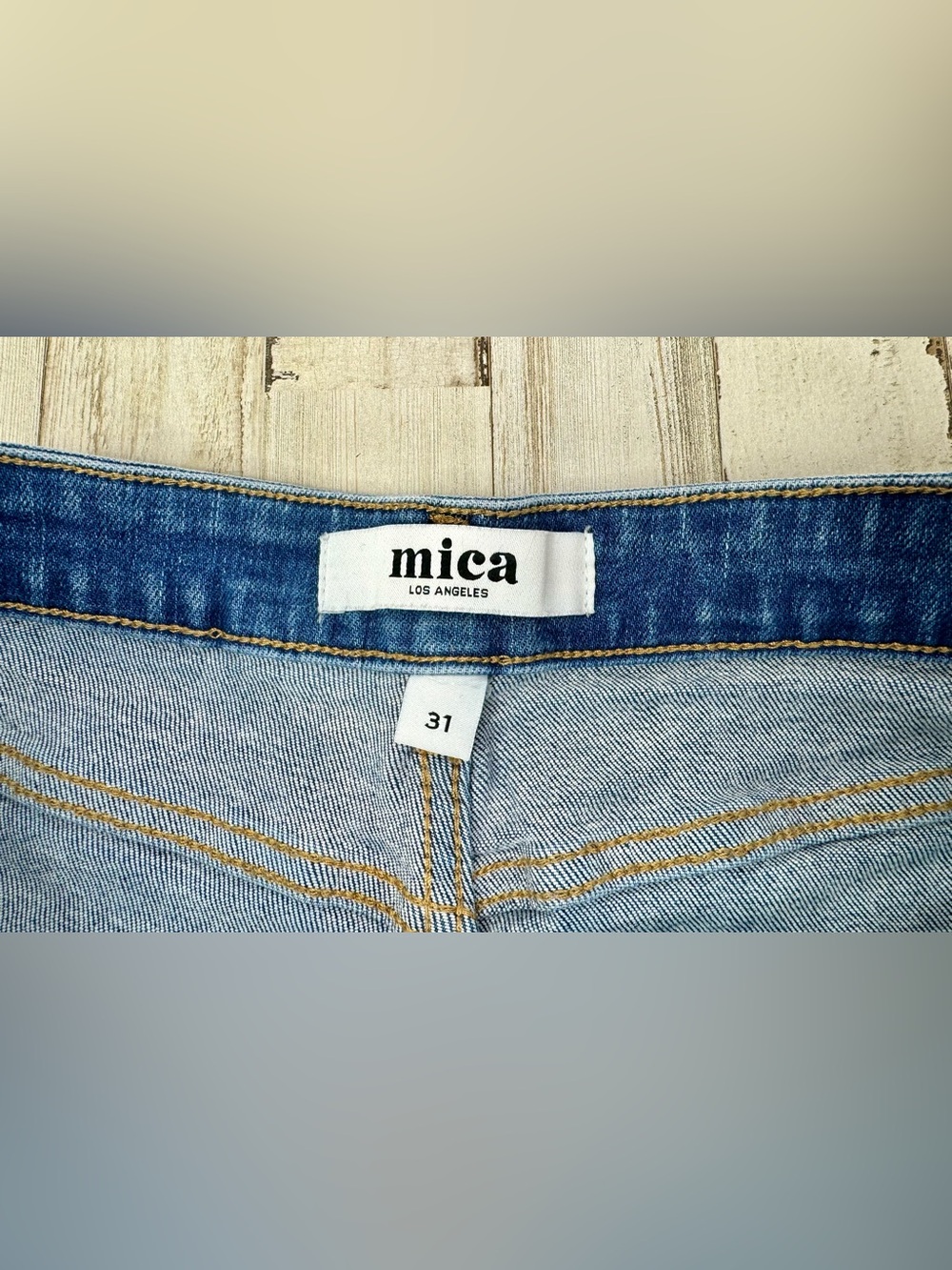 Mica Jeans Women's 31 (34x27) Light Wash Blue Distressed Raw Hem Stretch Crop - Picture 4 of 12